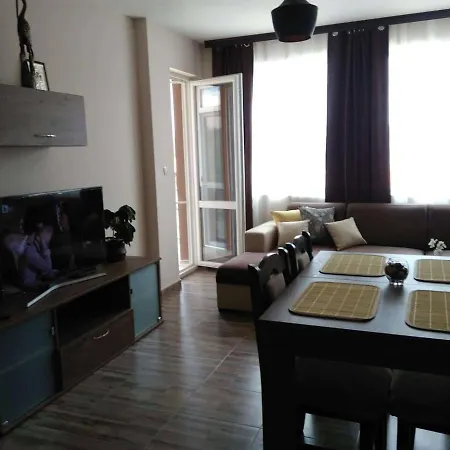 Nev New アパート